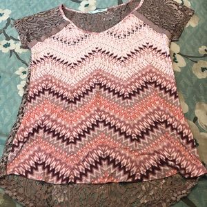 6 FOR $15 Maurice’s small top with lace back